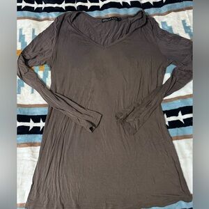 Long sleeve v neck tall